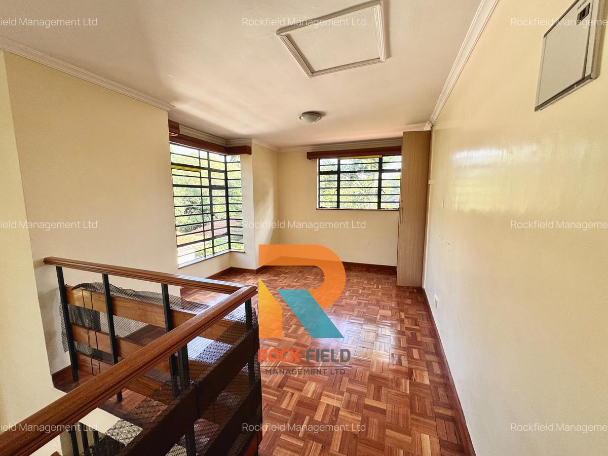 4 Bed Townhouse with En Suite at Redhill Road - 10
