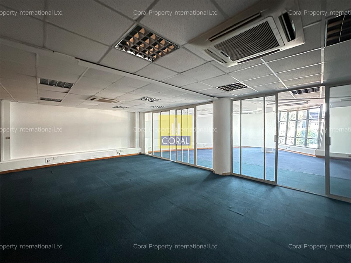 2,934 ft² Office with Service Charge Included in Westlands Area - 8