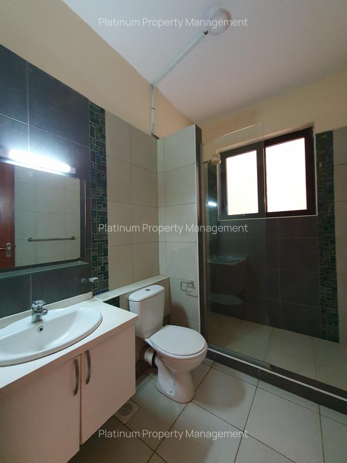 4 Bed Apartment with En Suite at One West Park - 11