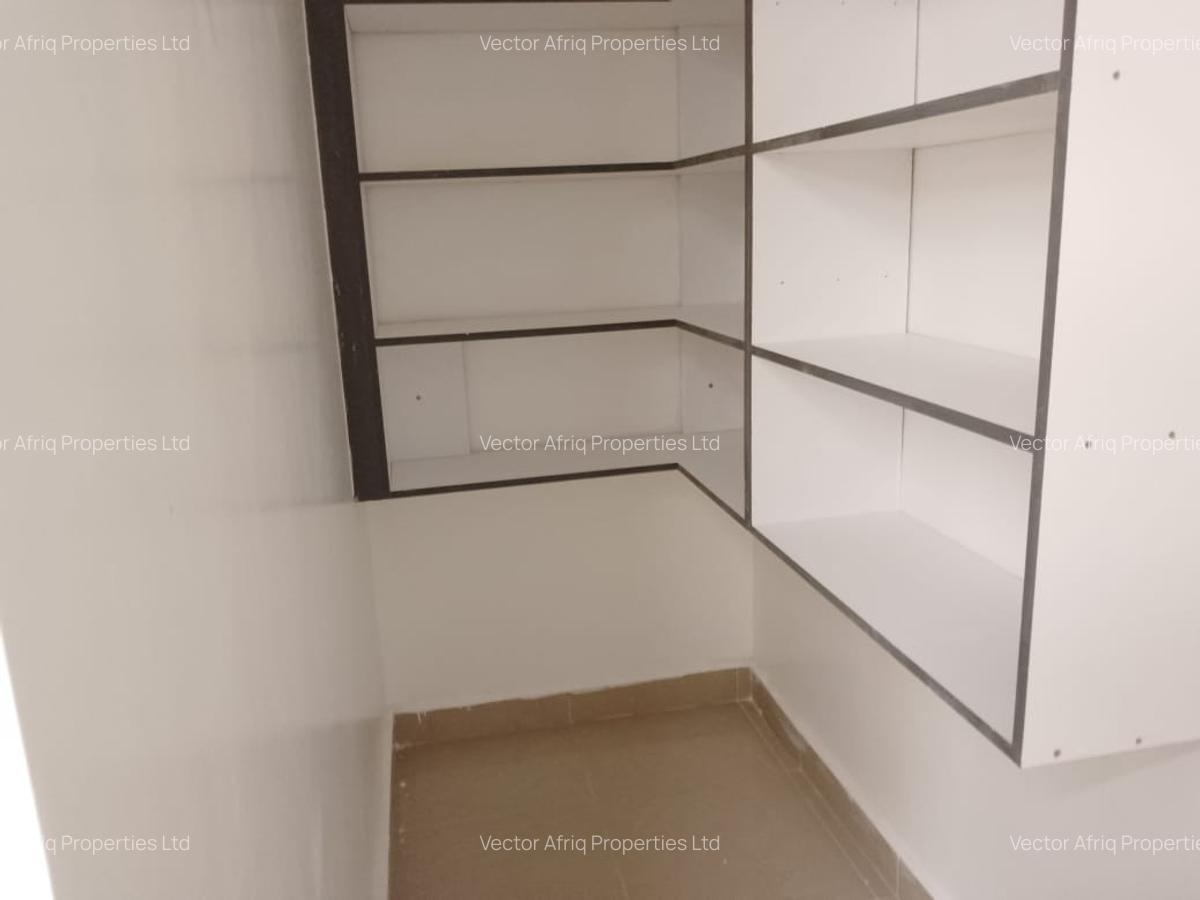 4 Bed Townhouse with En Suite at Muigai - 13