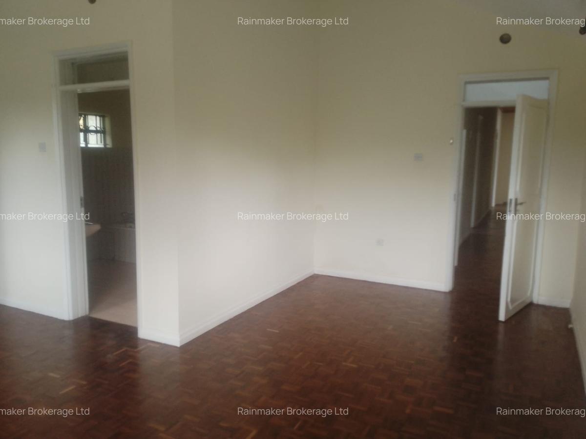 4 Bed Townhouse with En Suite in Runda - 6