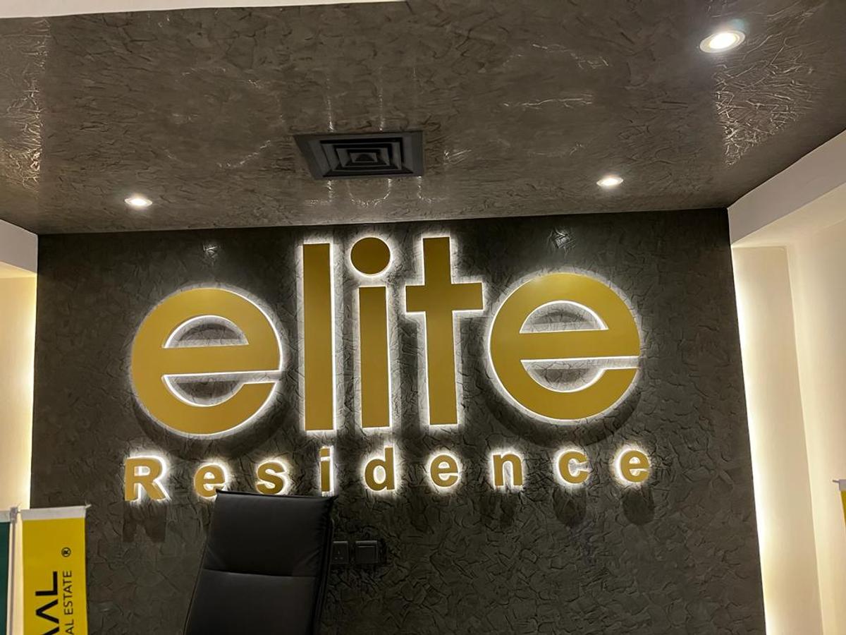 Serviced 1 Bed Apartment with En Suite at Elite - 2