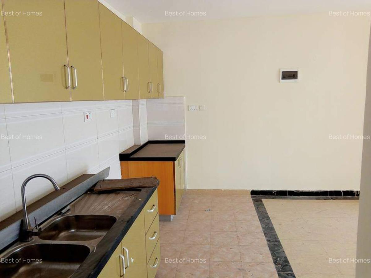 3 Bed Apartment with En Suite in Kilimani - 14