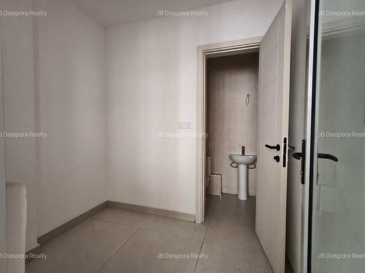 4 Bed Apartment with En Suite at General Mathenge - 5