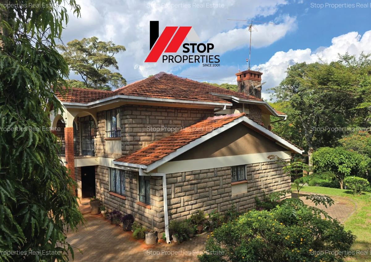 6 Bed Villa with En Suite in Lavington - 2