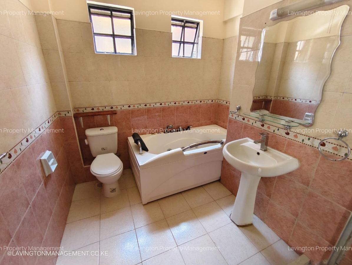 3 Bed Apartment with En Suite at Lavington - 9