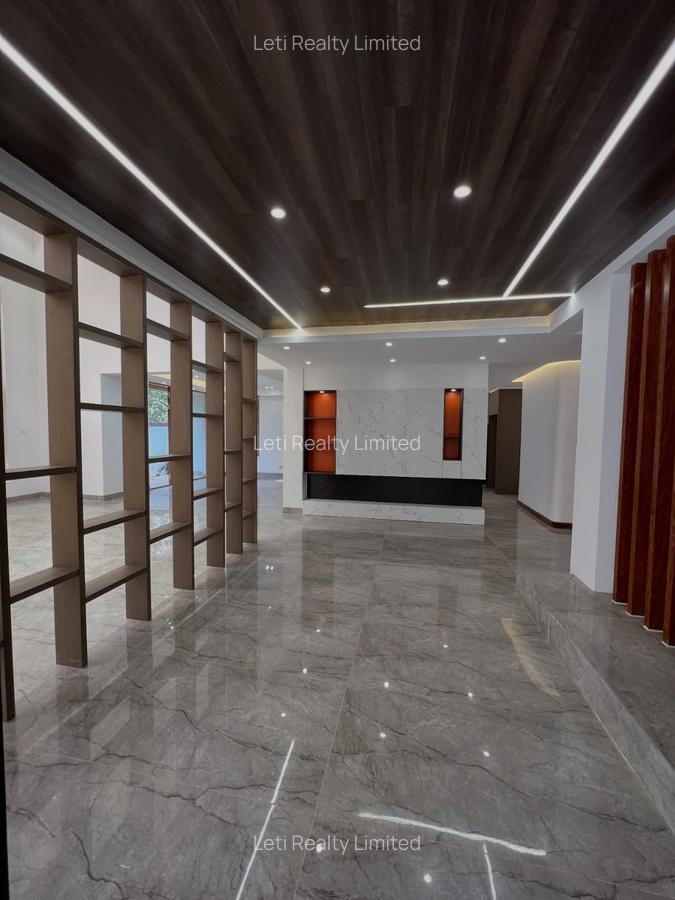 6 Bed Townhouse with En Suite in Lavington - 7