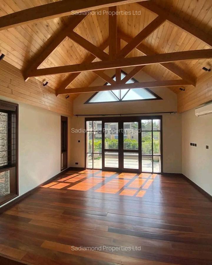 4 Bed House with Swimming Pool in Runda - 16