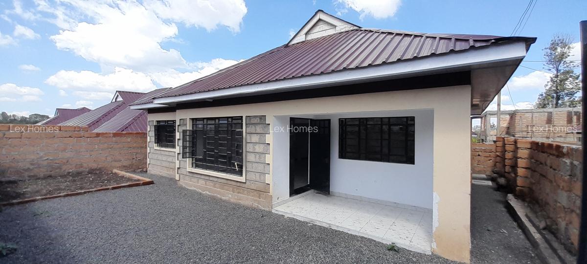 3 Bed House with En Suite at Rimpa - 1