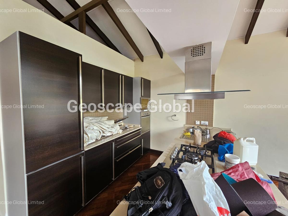 Furnished 2 Bed Apartment with En Suite in Gigiri - 10