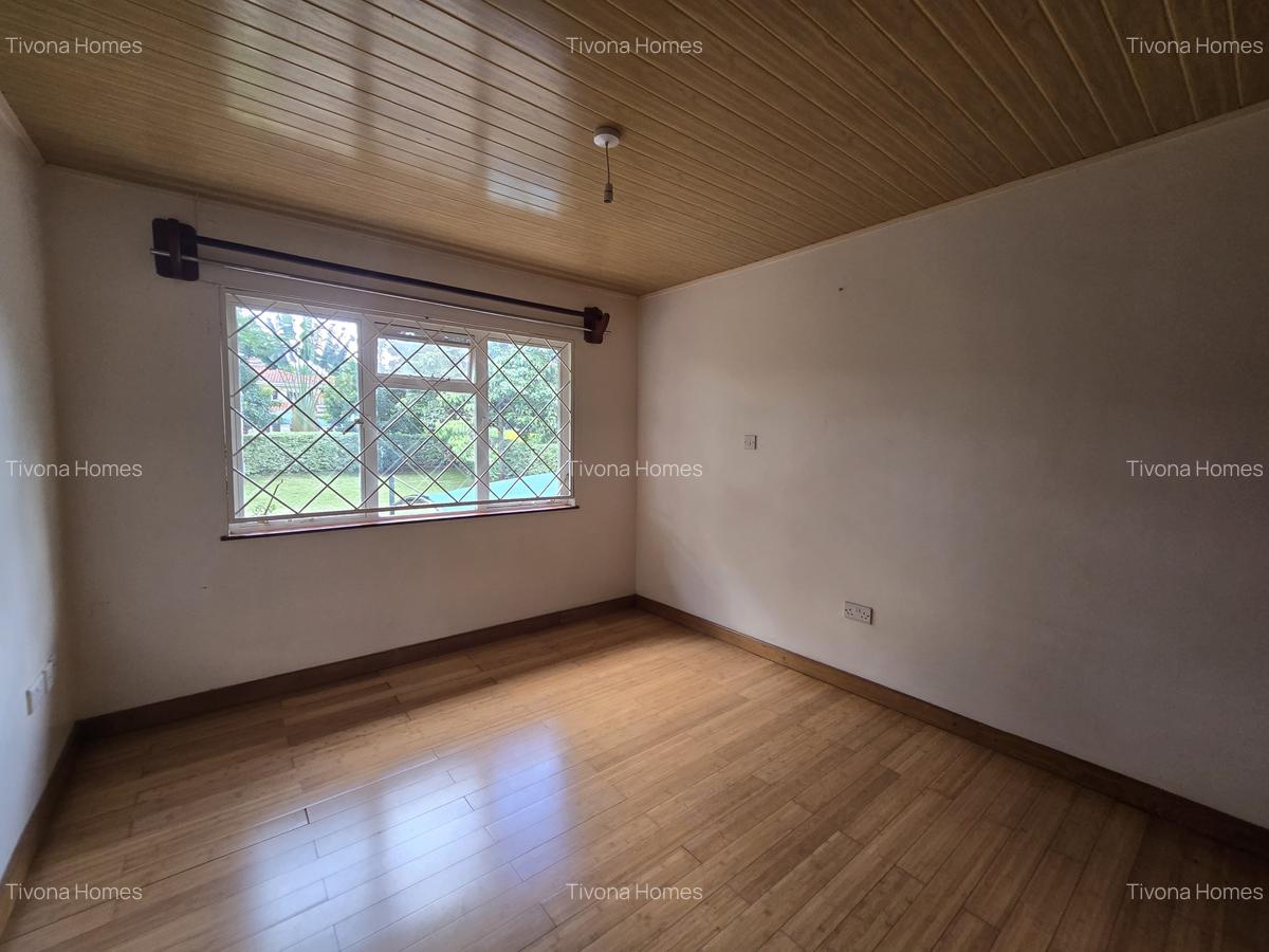 4 Bed House with En Suite in Runda - 13