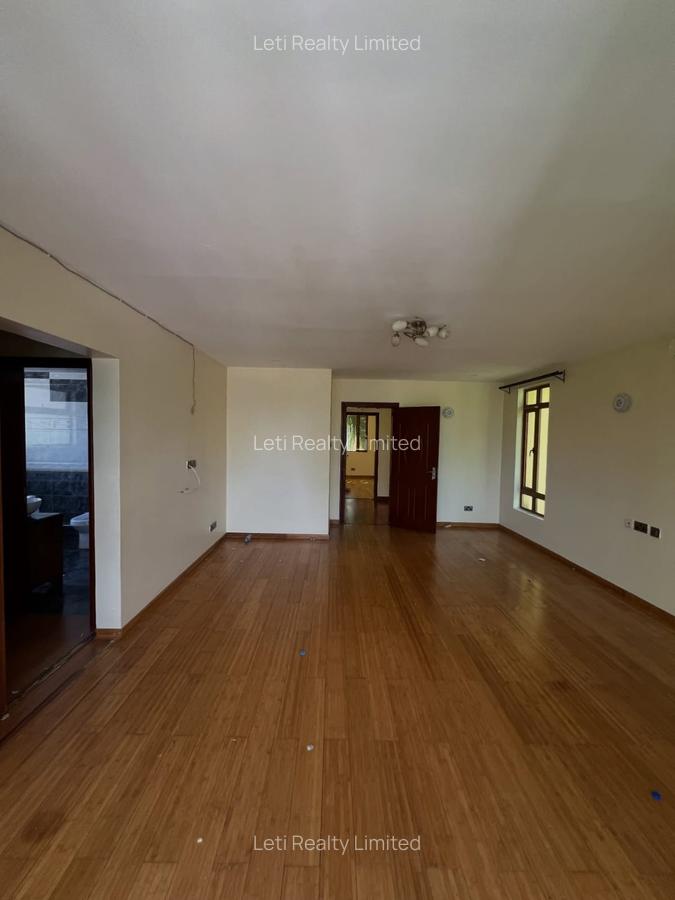 5 Bed Townhouse with En Suite in Lavington - 5
