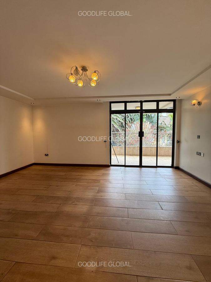 5 Bed Villa with En Suite at Lavington - 12
