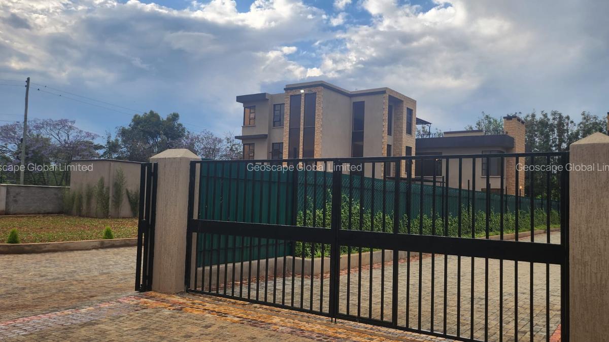 6 Bed House with En Suite in Karen - 9