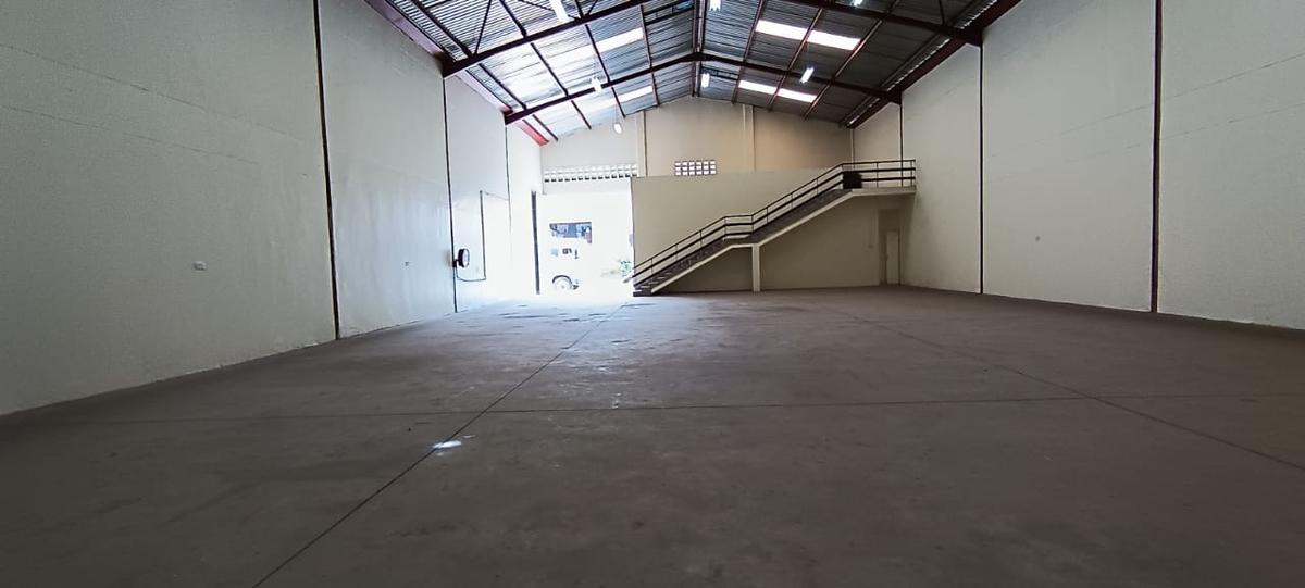 5,527 ft² Warehouse with Service Charge Included in Mombasa Road - 1