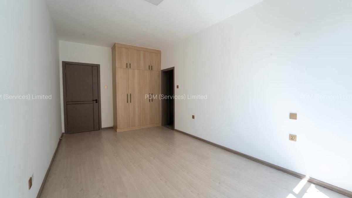 4 Bed Apartment with En Suite at Ole Dume Road - 7