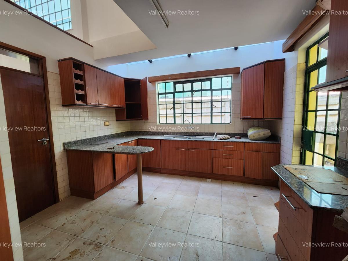 4 Bed Townhouse with En Suite at Kileleshwa - 3