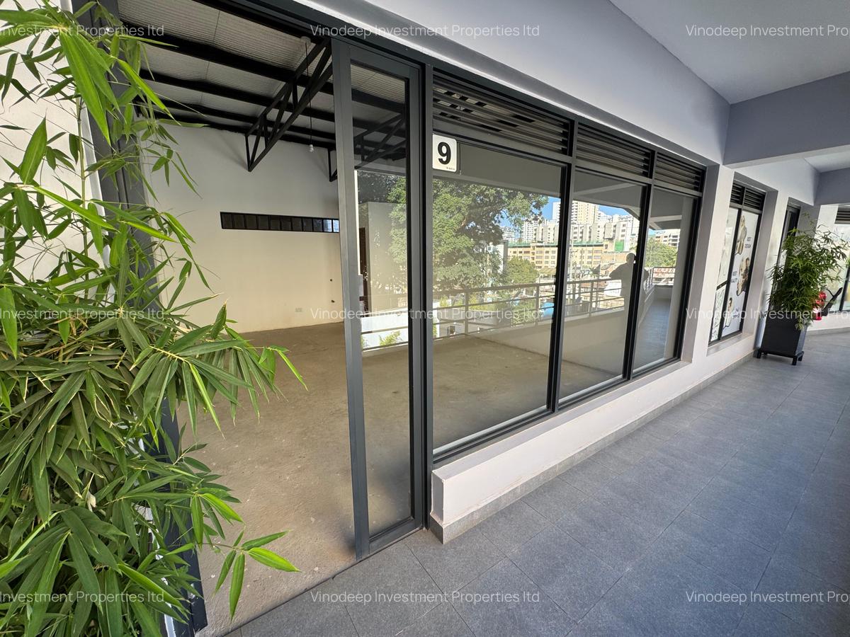 354 ft² Commercial Property with Backup Generator at 1St Parklands - 1