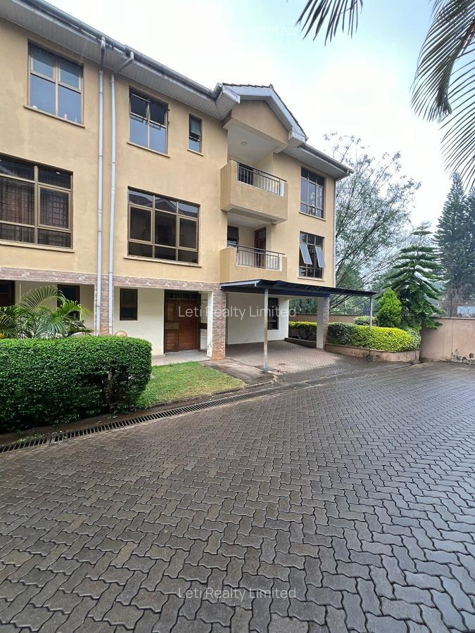 5 Bed Townhouse with En Suite in Lavington - 1