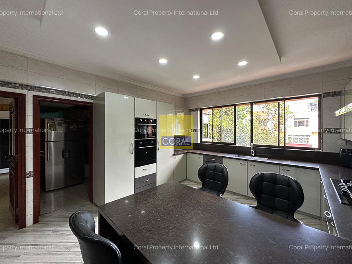 5 Bed Apartment in Rhapta Road - 6