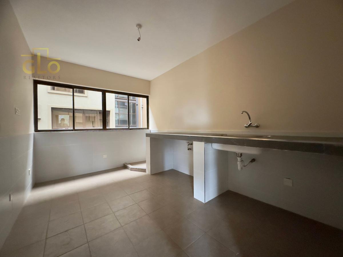 3 Bed Apartment with En Suite in Kileleshwa - 10