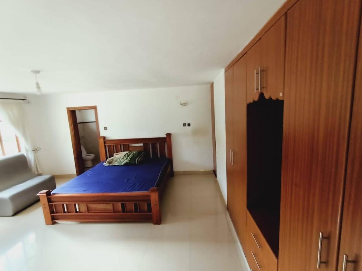 7 Bed House with En Suite in Karen - 7