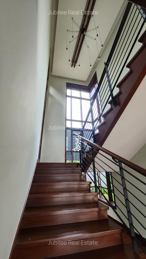 4 Bed Villa with En Suite in Runda - 11