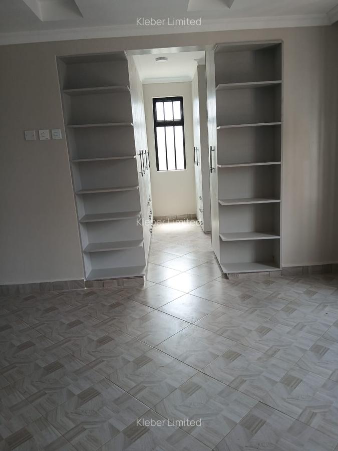 4 Bed House with En Suite in Ruiru - 8