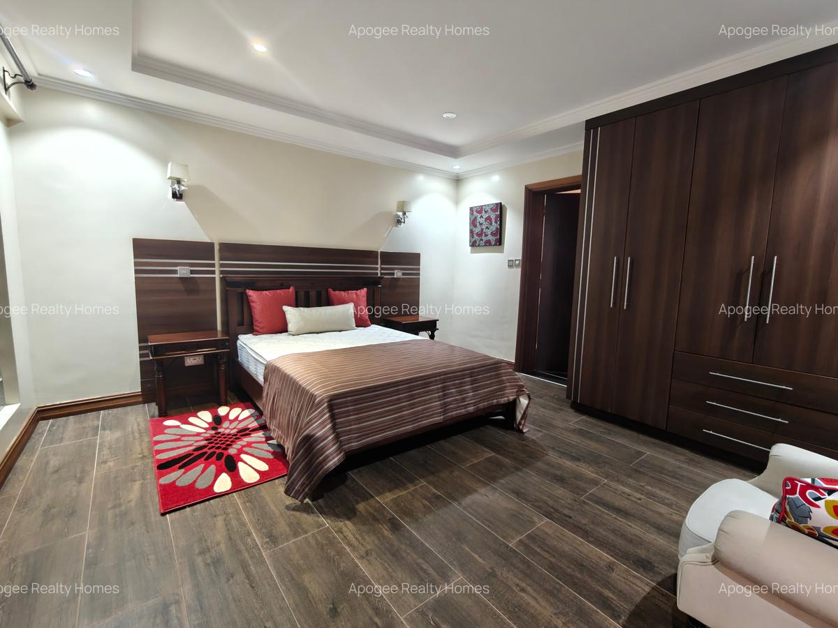 2 Bed House with En Suite at Evergreen - 10