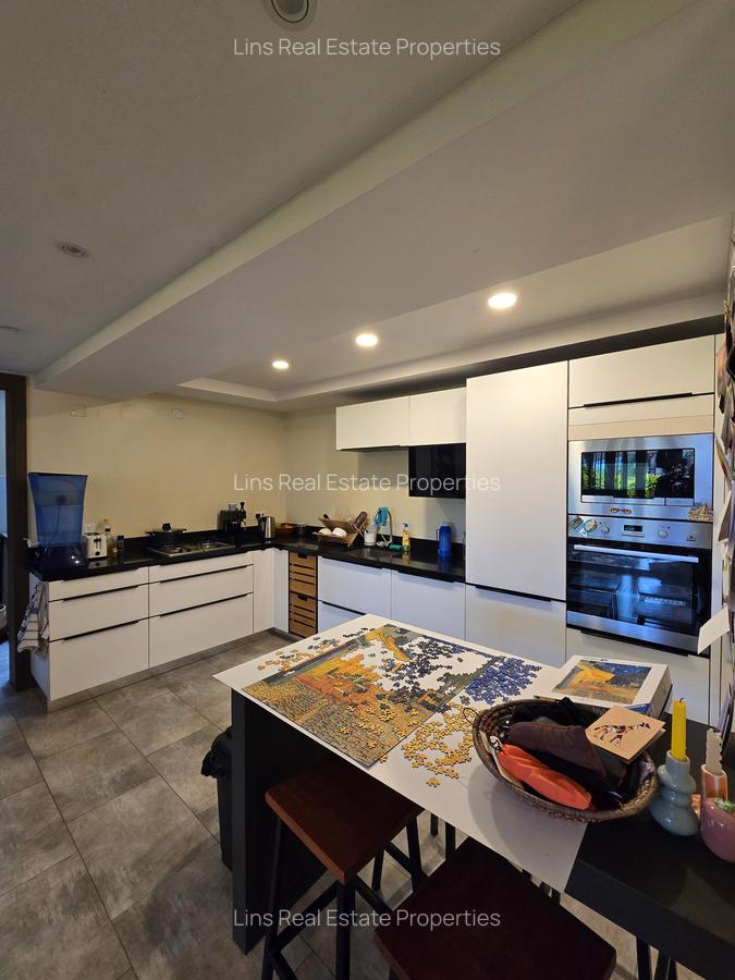 1 Bed House with En Suite in Spring Valley - 4