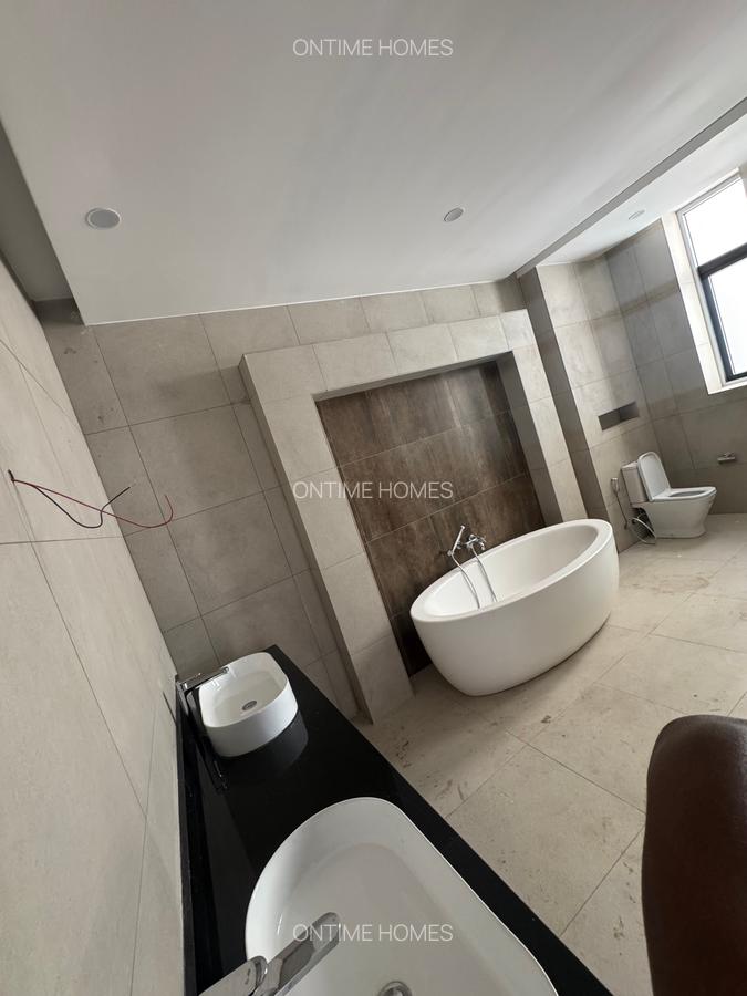 4 Bed Villa with En Suite at Westlands - 15