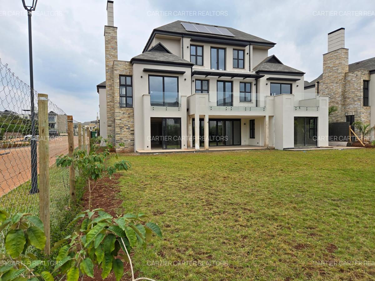 4 Bed Villa with En Suite in Runda - 2