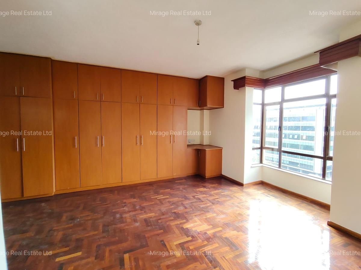 3 Bed Apartment with En Suite in Kilimani - 1
