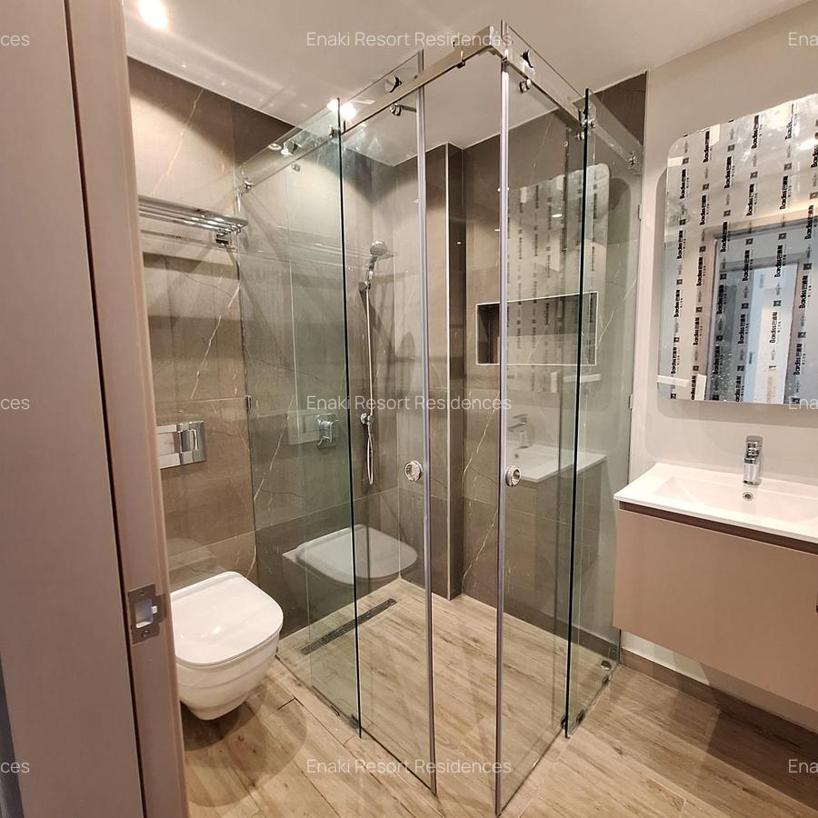 1 Bed Apartment with En Suite at Red Hill Road - 5