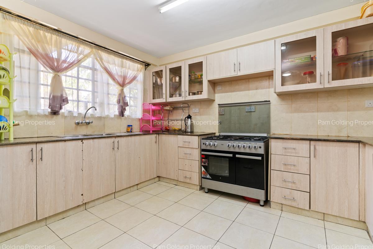 3 Bed House with En Suite at Mombasa Road - 5
