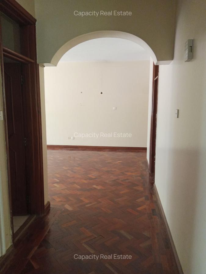 4 Bed Apartment with En Suite in Rhapta Road - 5