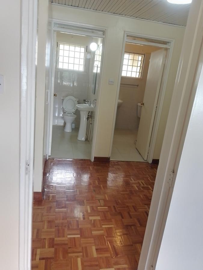 4 Bed Townhouse with Garden in Runda - 15