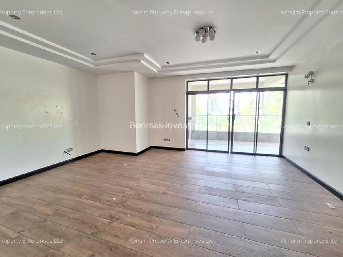 5 Bed Townhouse with En Suite in Lavington - 6