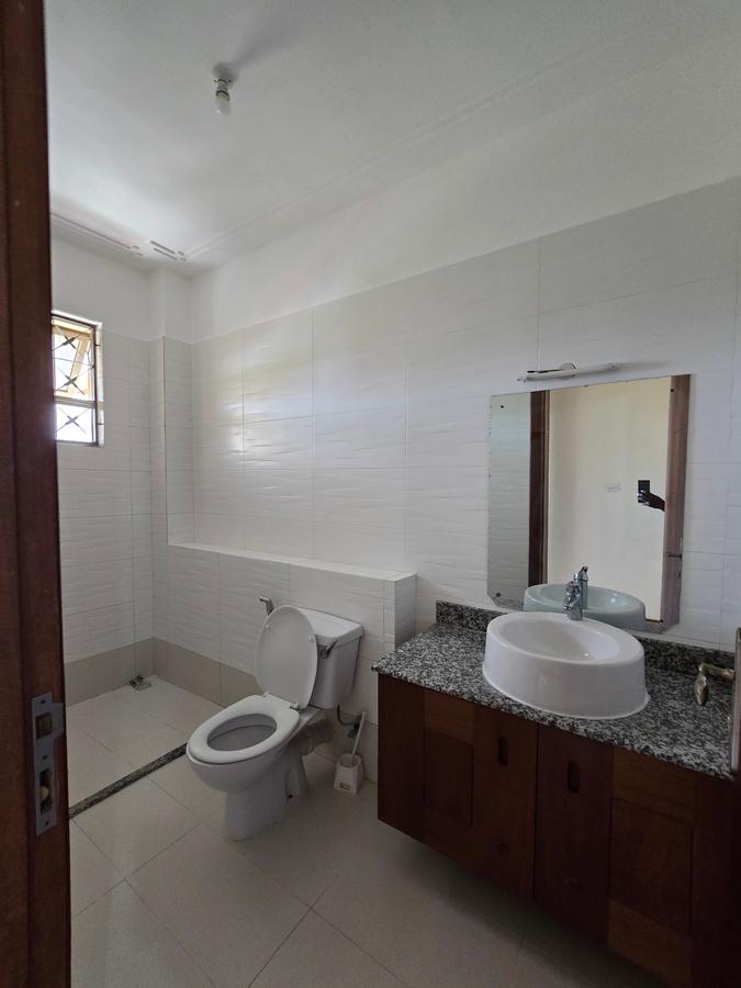 3 Bed Apartment with En Suite in Nyali Area - 19