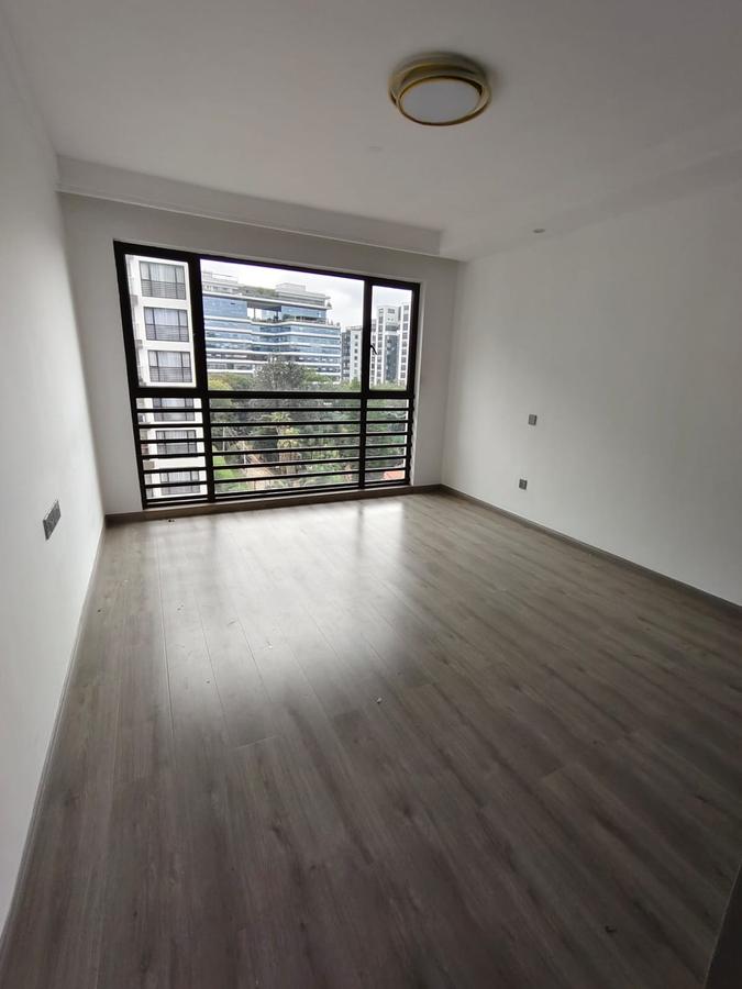 Serviced 3 Bed Apartment with Gym at Riverside Drive - 9