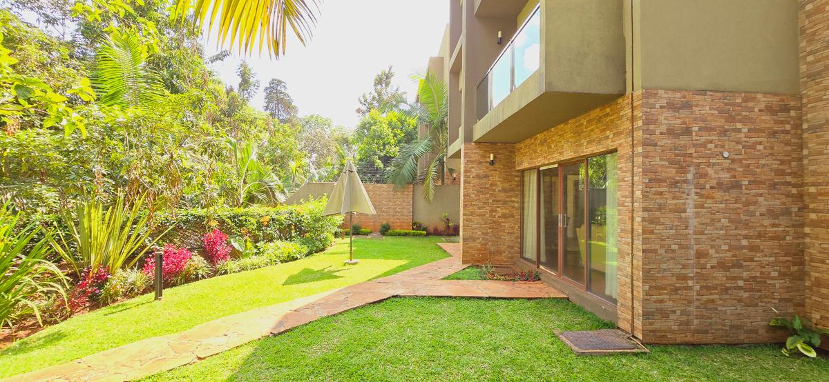 5 Bed Townhouse with En Suite at Convent Drive - 3