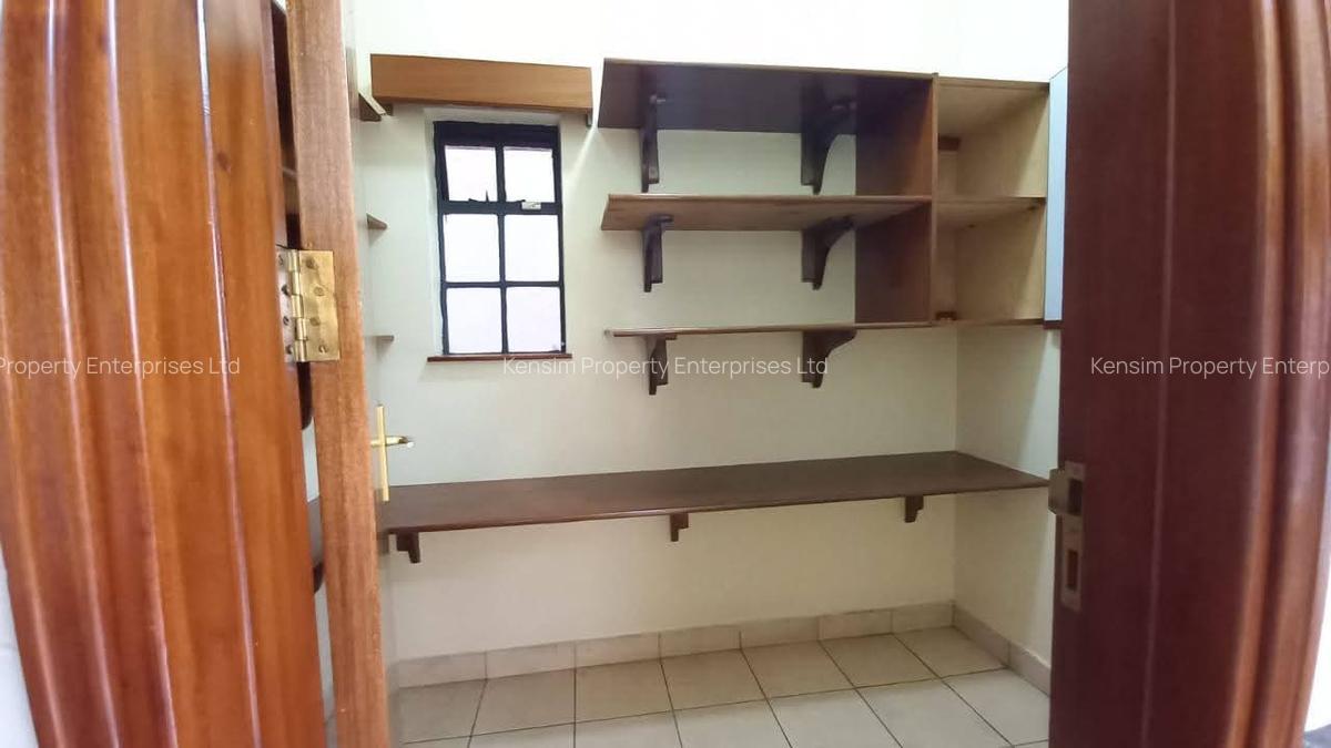 4 Bed Townhouse with En Suite in Spring Valley - 14