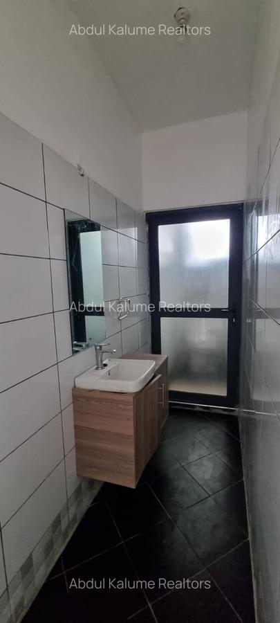 6 Bed Villa with En Suite at Bamburi - 9