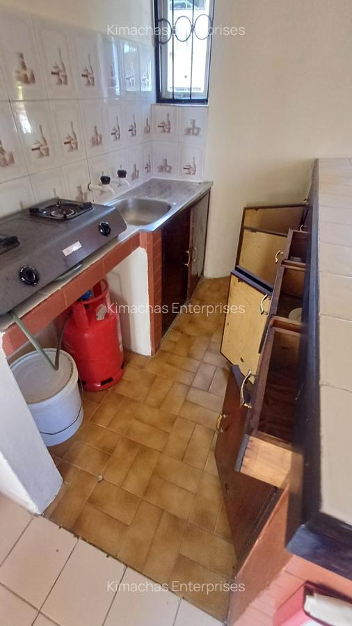 Furnished 1 Bed Apartment with En Suite at Links Road - 3