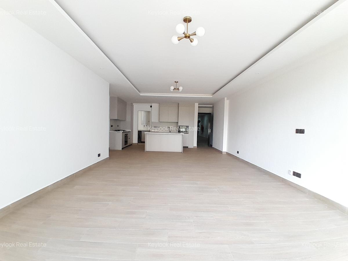 3 Bed Apartment with En Suite at Riverside Drive - 6