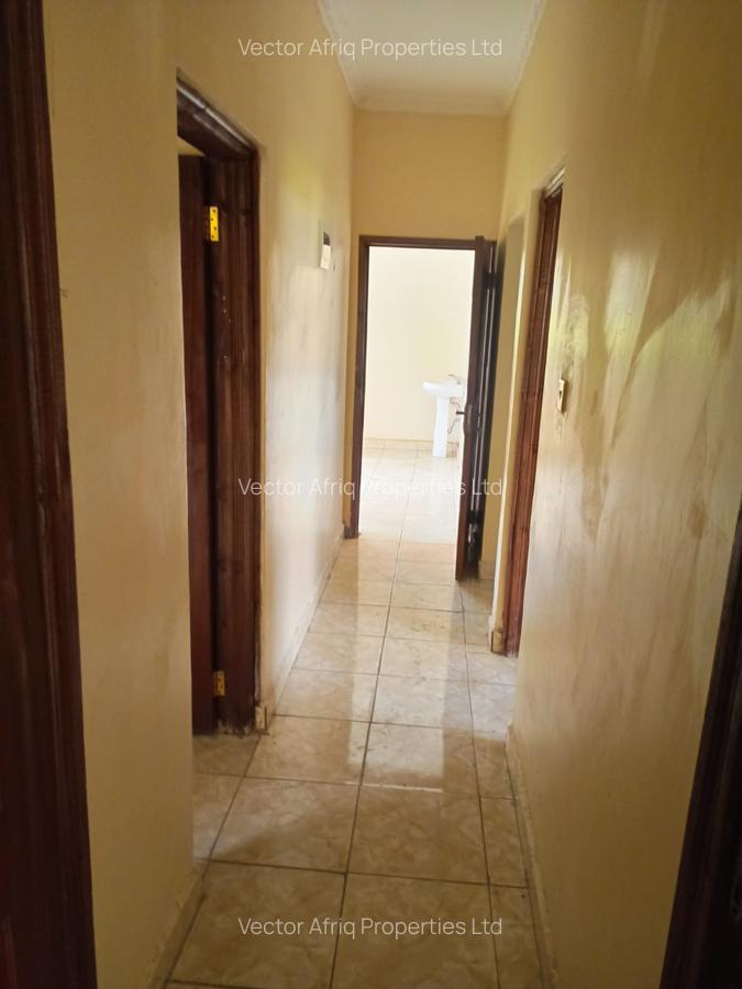 3 Bed House with Garden at Acacia - 8