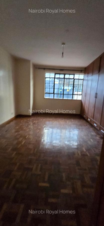 3 Bed Apartment with En Suite at Oak Wood 45 - 3