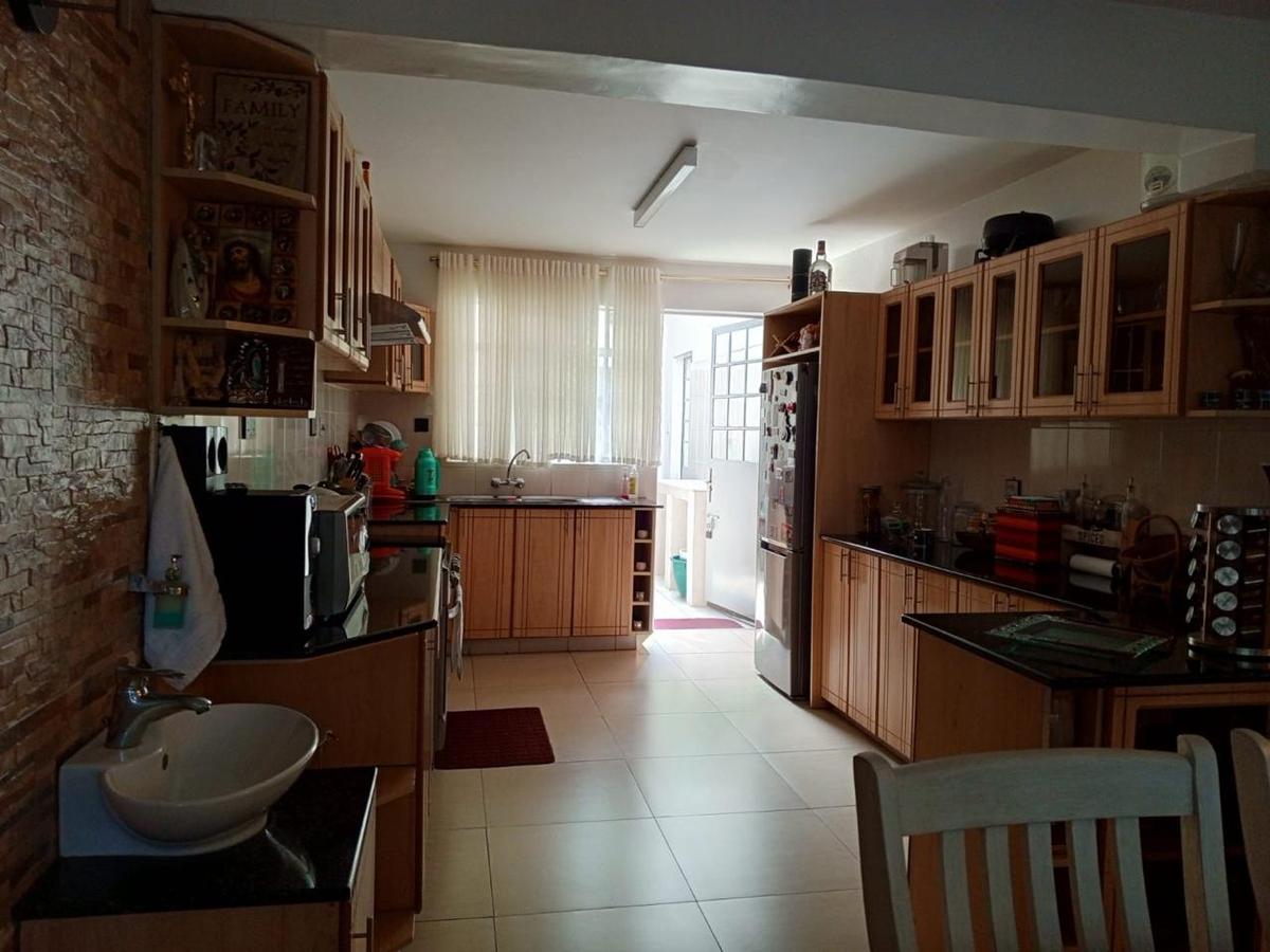 5 Bed Villa with En Suite in Lavington - 7