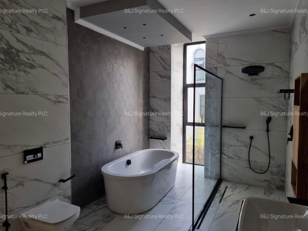 5 Bed Villa with En Suite in Loresho - 7