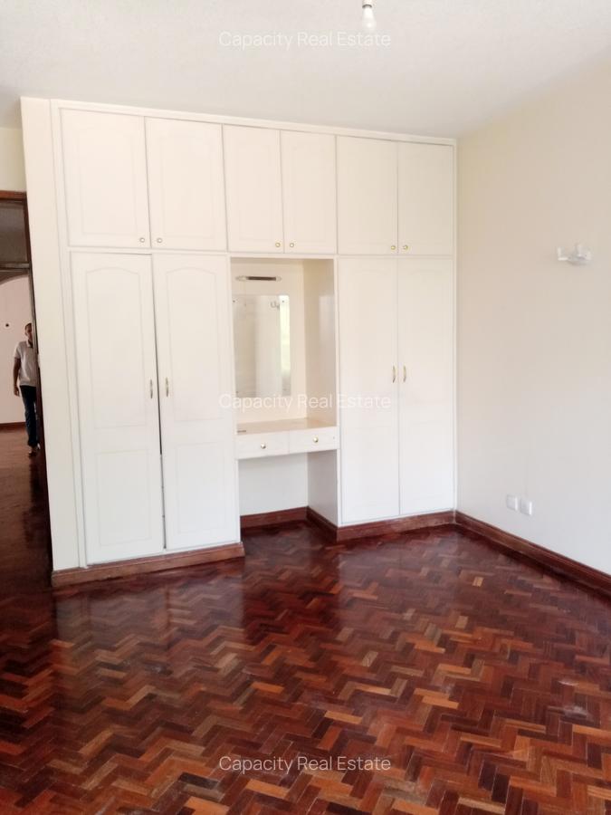 4 Bed Apartment with En Suite in Rhapta Road - 10